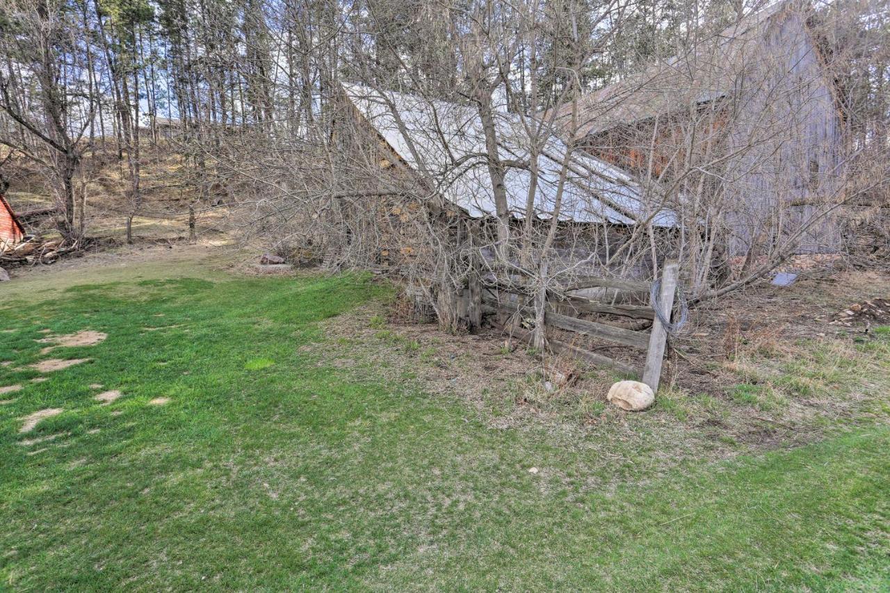 Rustic Rapid City Farmhouse With Mountain Views Eksteriør bilde